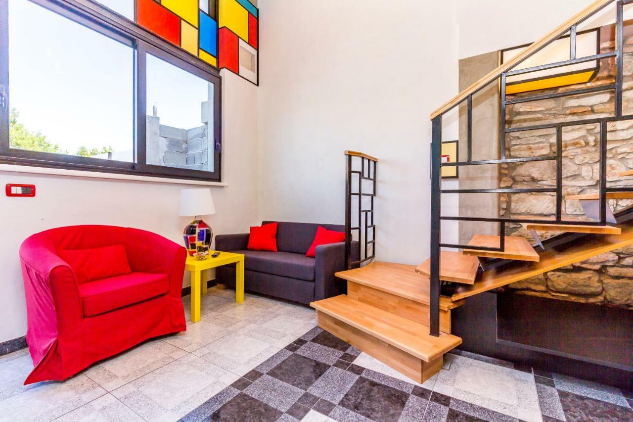 House Mondrian *